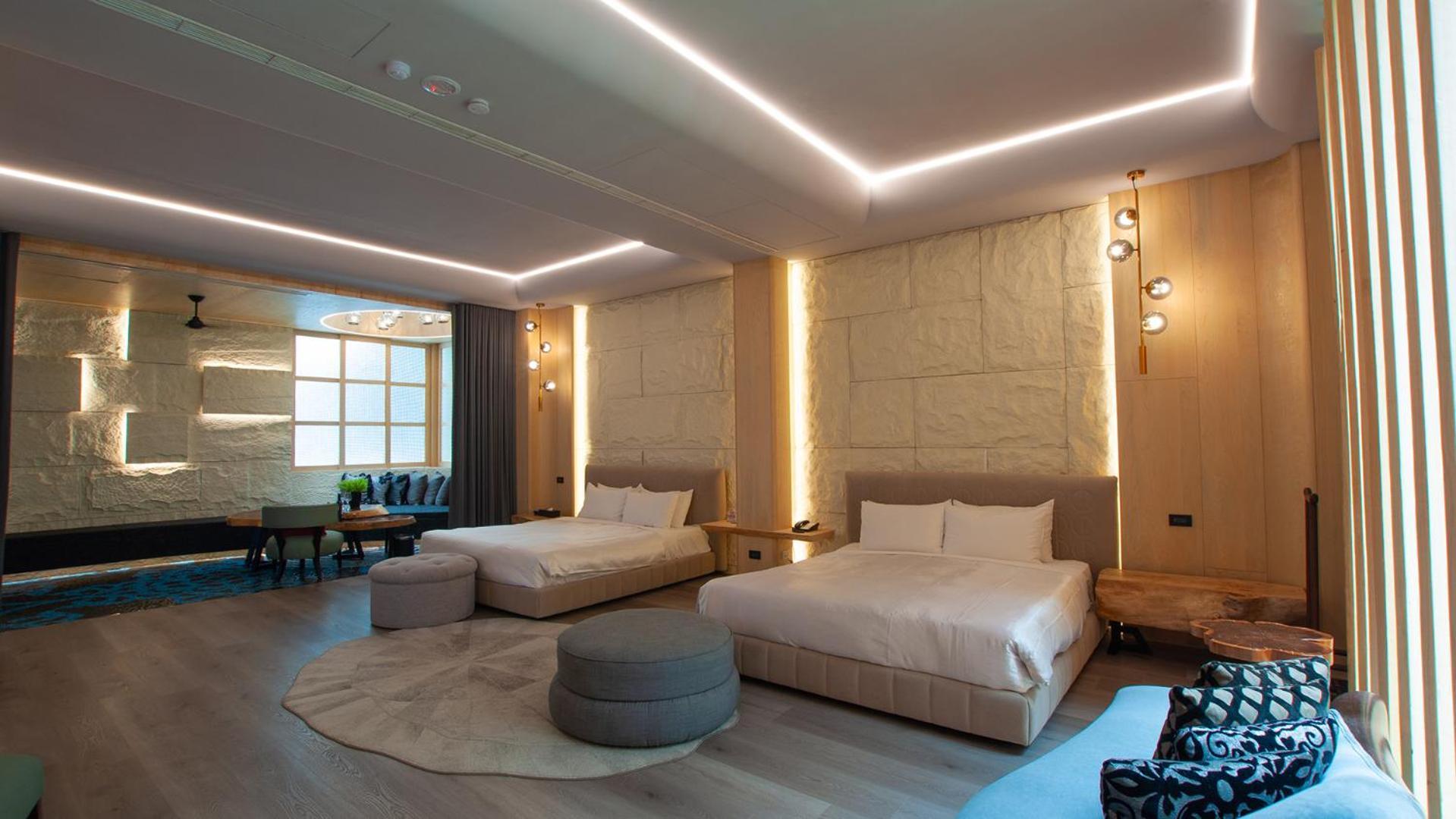 Mulan Motel Taichung Luaran gambar