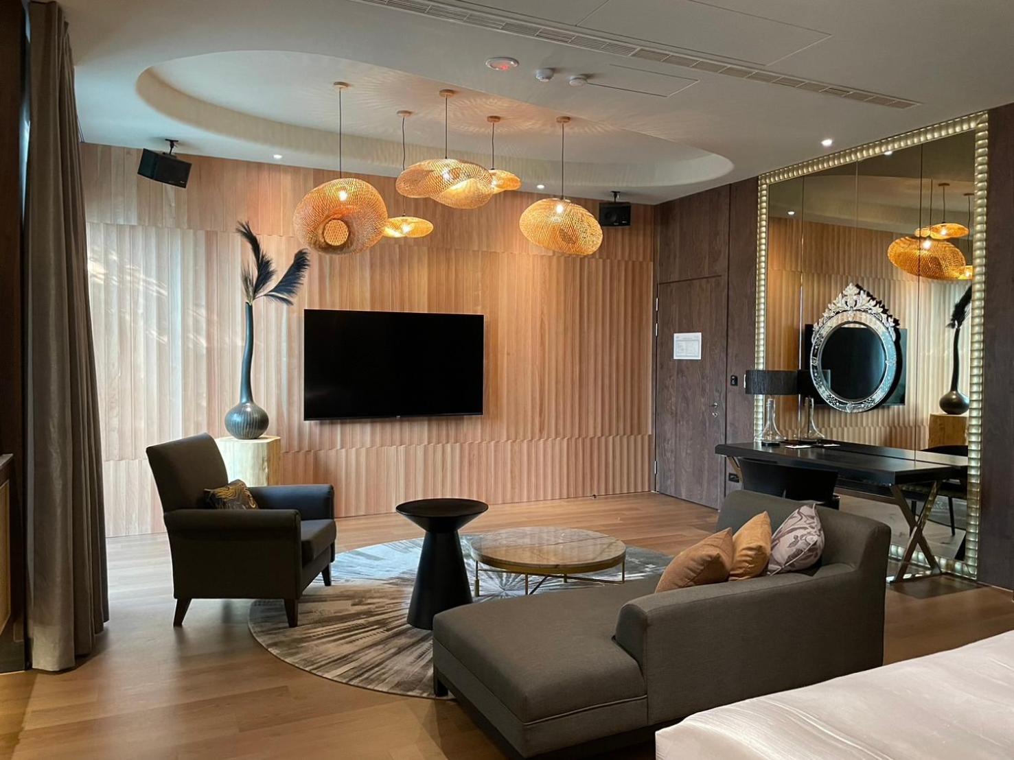 Mulan Motel Taichung Luaran gambar