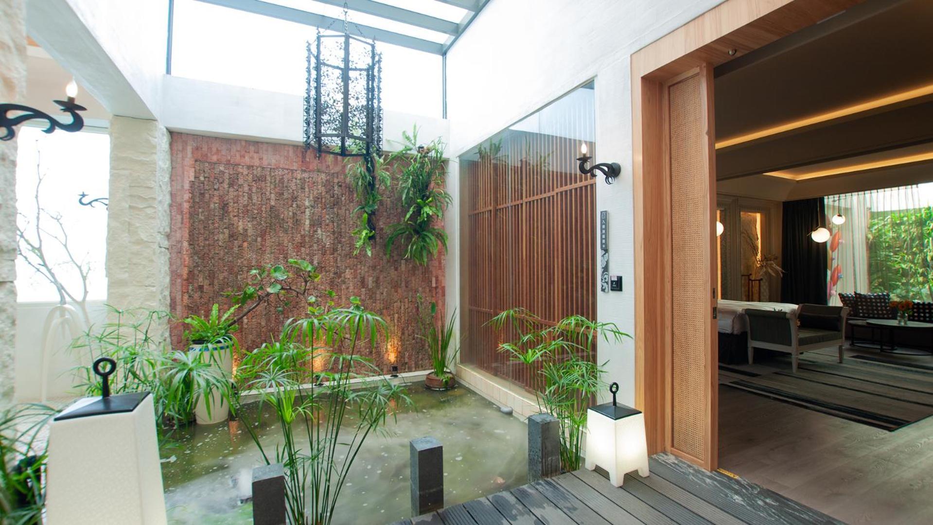 Mulan Motel Taichung Luaran gambar