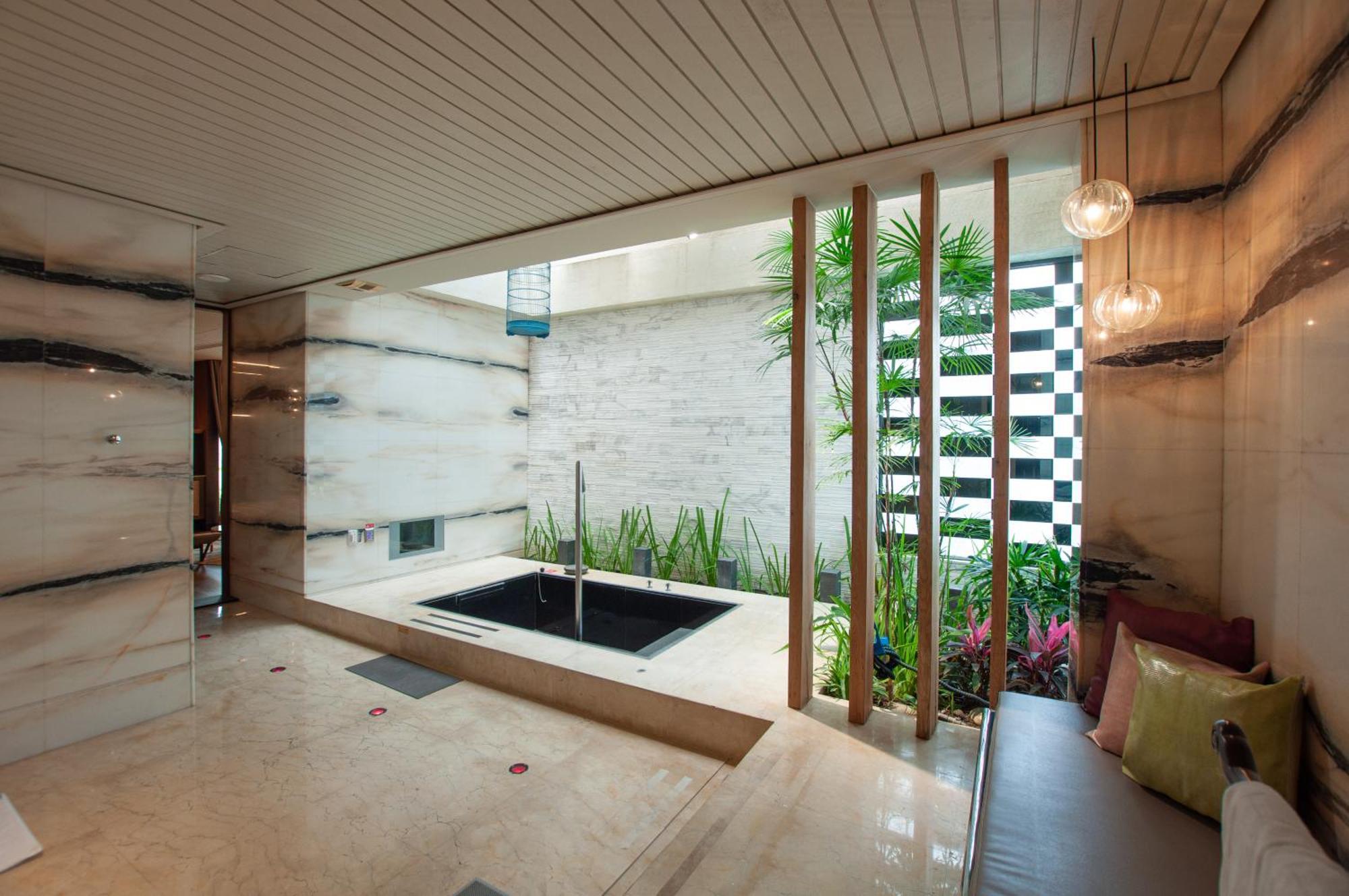 Mulan Motel Taichung Luaran gambar