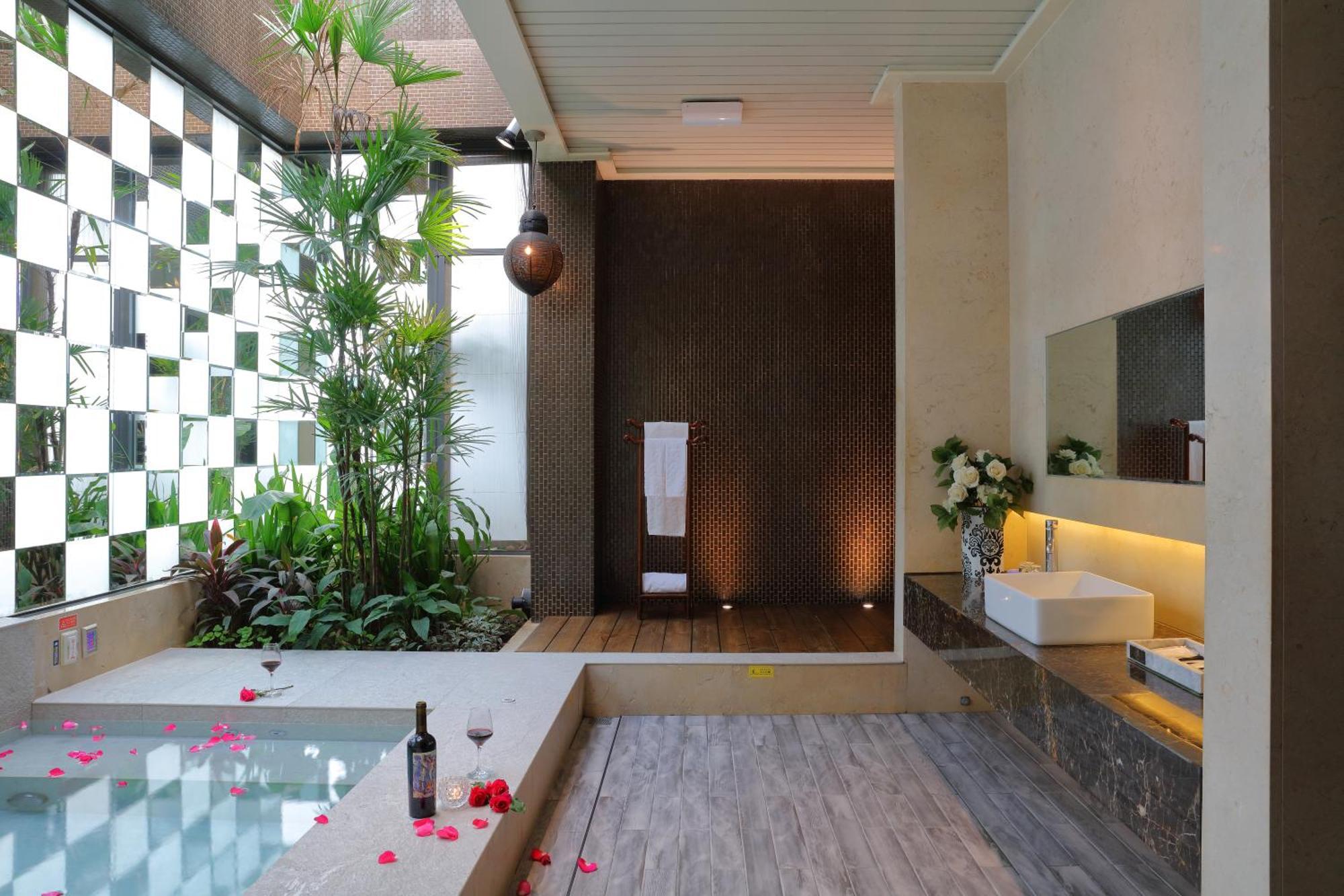 Mulan Motel Taichung Luaran gambar