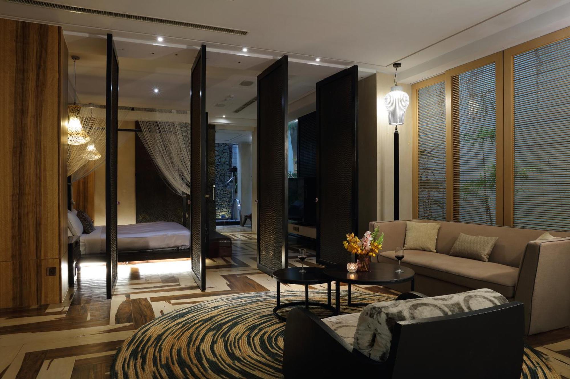 Mulan Motel Taichung Luaran gambar