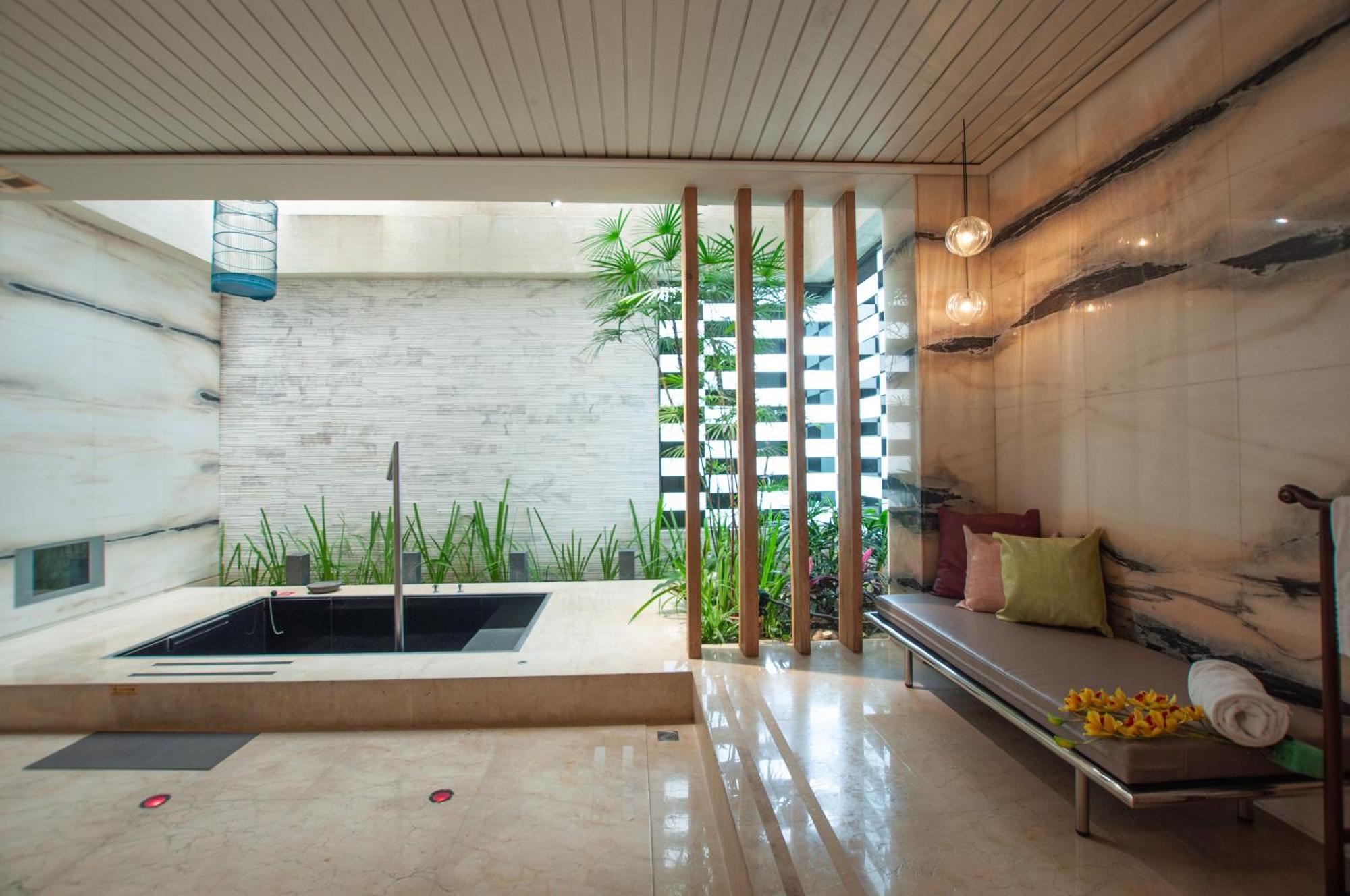 Mulan Motel Taichung Luaran gambar