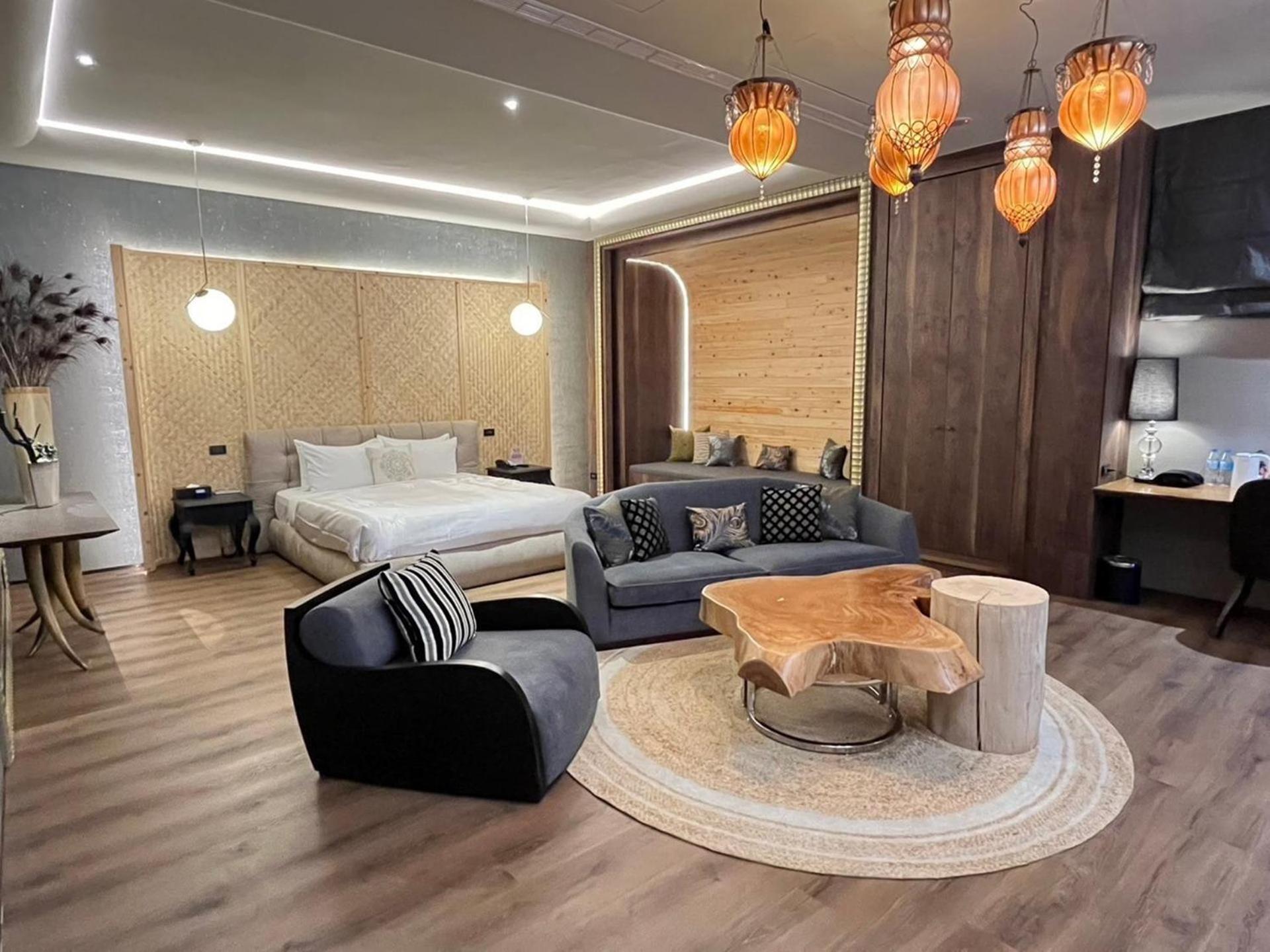 Mulan Motel Taichung Luaran gambar