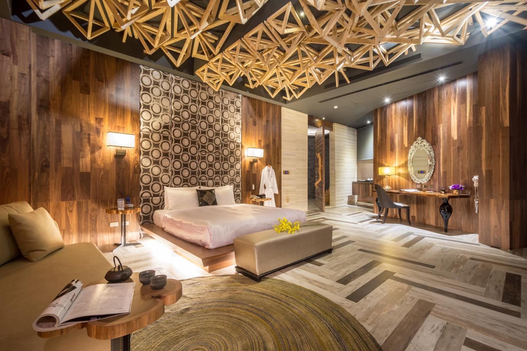 Mulan Motel Taichung Luaran gambar