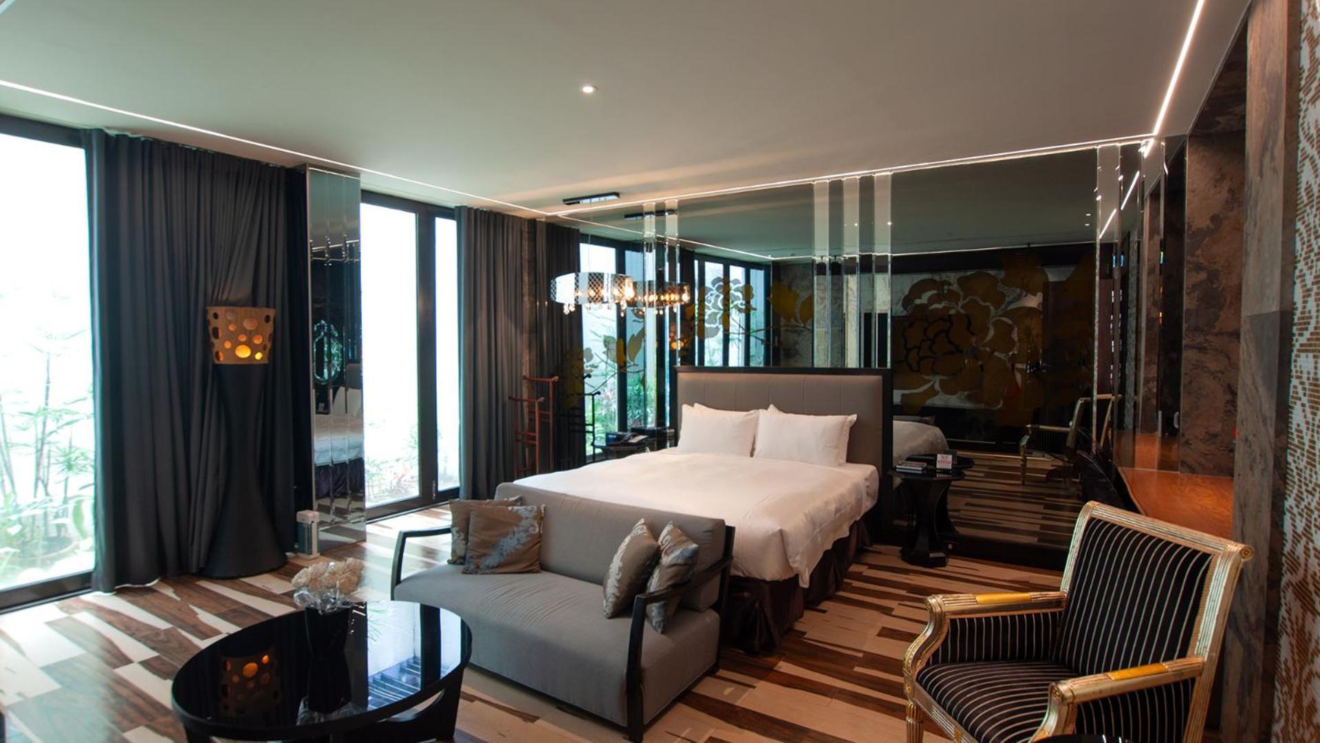 Mulan Motel Taichung Luaran gambar