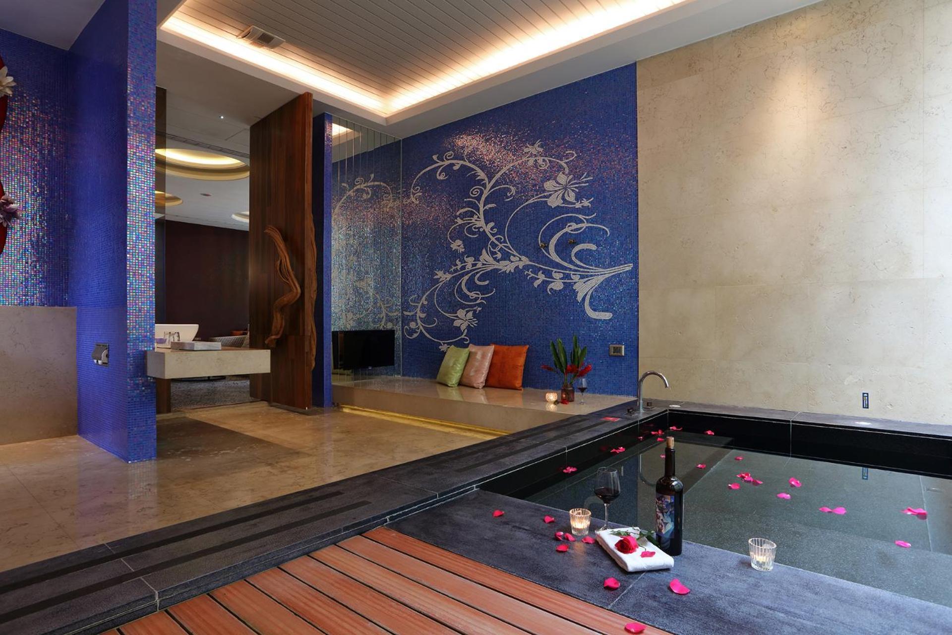 Mulan Motel Taichung Luaran gambar